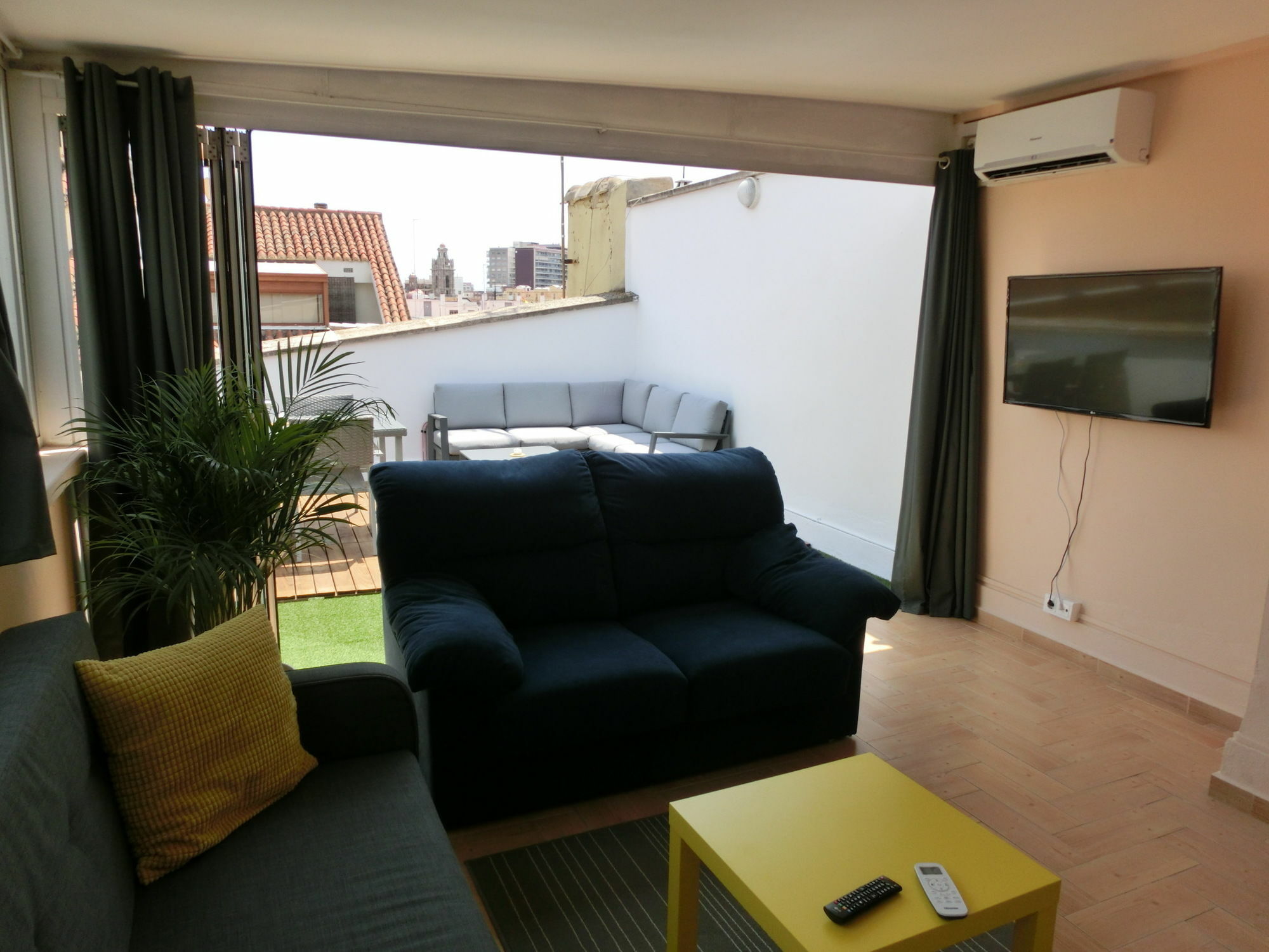 Total Valencia Attics I Apartment Bagian luar foto